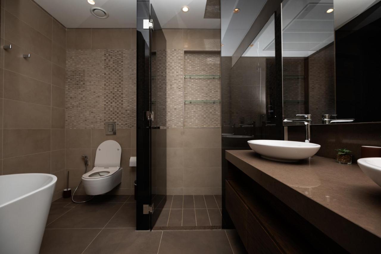 Luxury 1 Bedroom At Marina Gate Jumeirah Living شقة