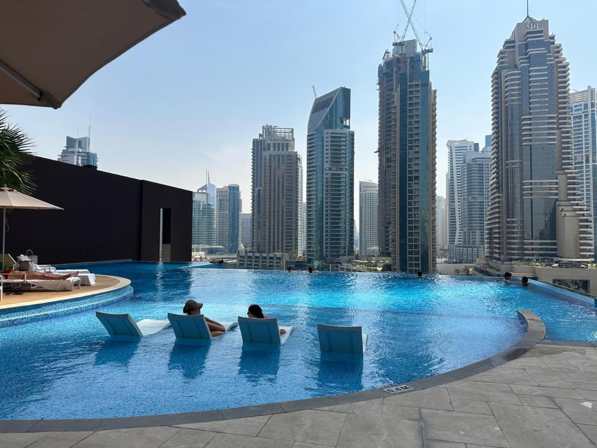 Luxury 1 Bedroom At Marina Gate Jumeirah Living شقة
