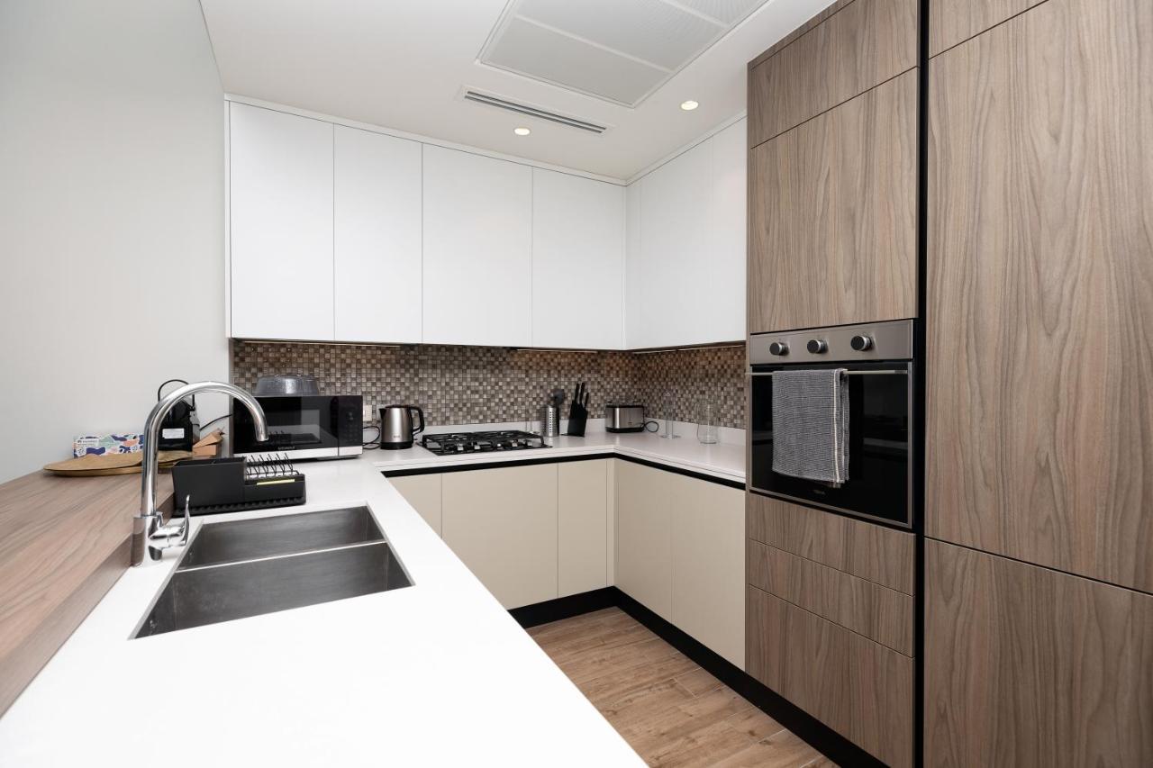 Luxury 1 Bedroom At Marina Gate Jumeirah Living شقة دبي