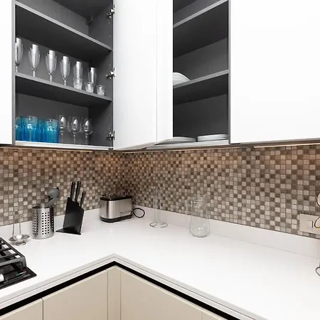 Luxury 1 Bedroom Apartment At Marina Gate Jumeirah Living دبي المظهر الخارجي الصورة